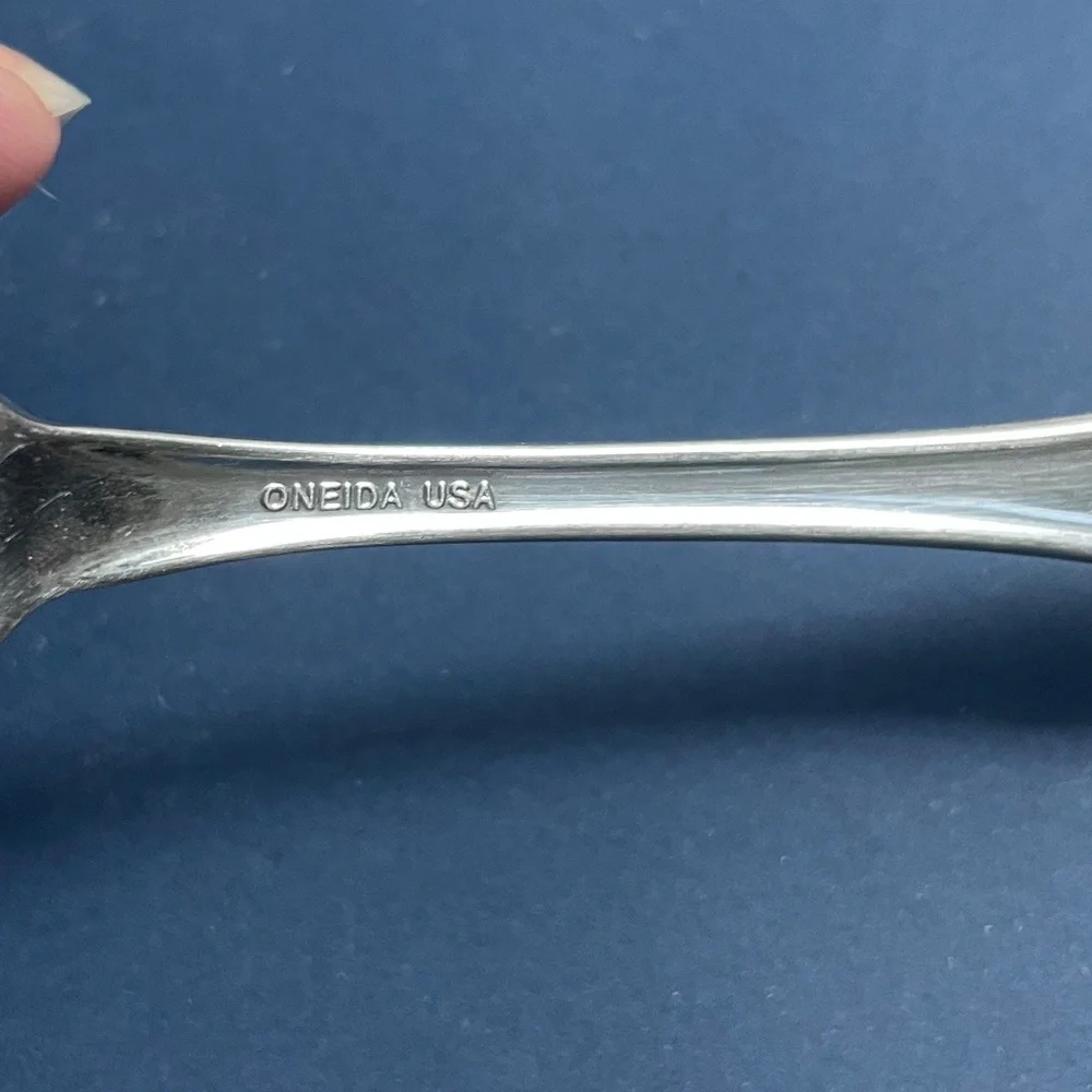 Oneida Stainless Flatware Chateau Pattern Lot of 2 Teaspoons Dinner Spoon USA 6